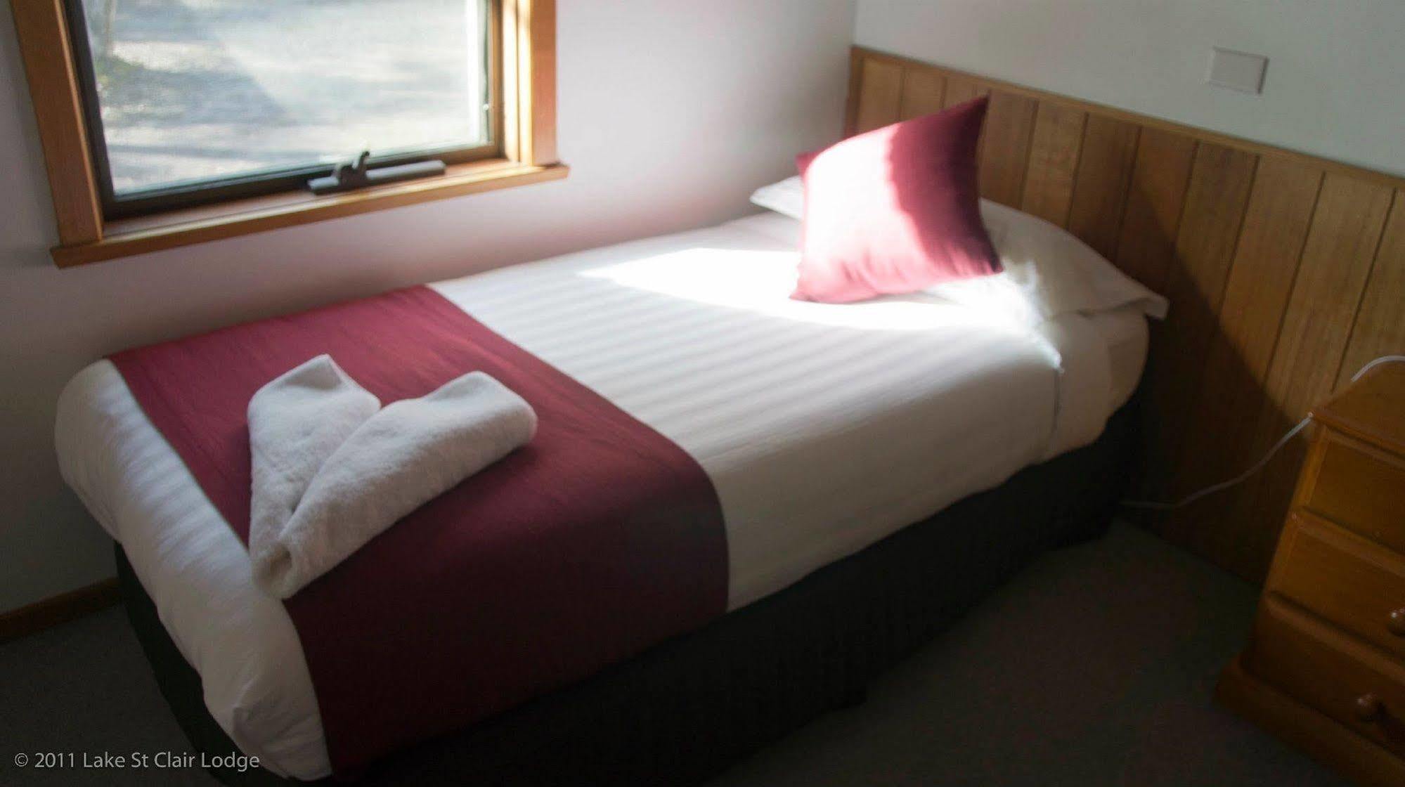 Lake St Clair Lodge Экстерьер фото