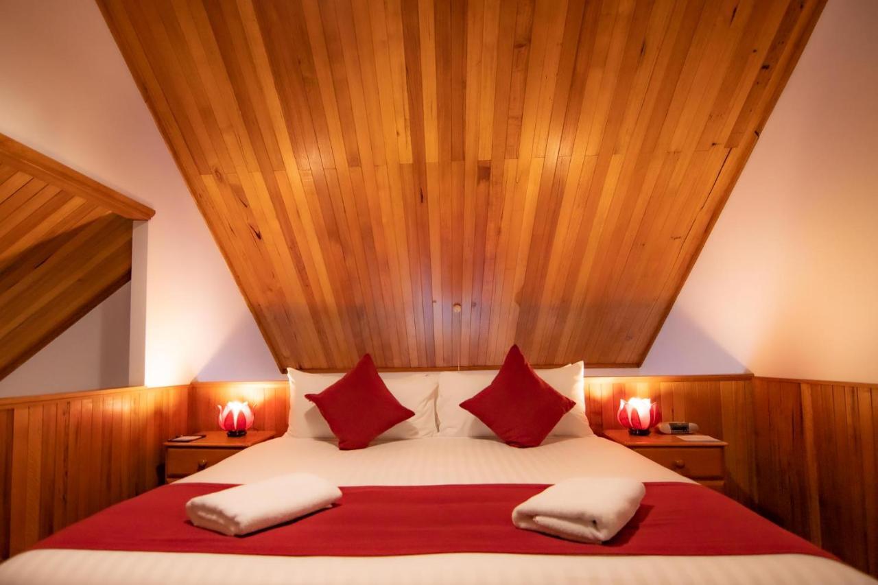 Lake St Clair Lodge Экстерьер фото